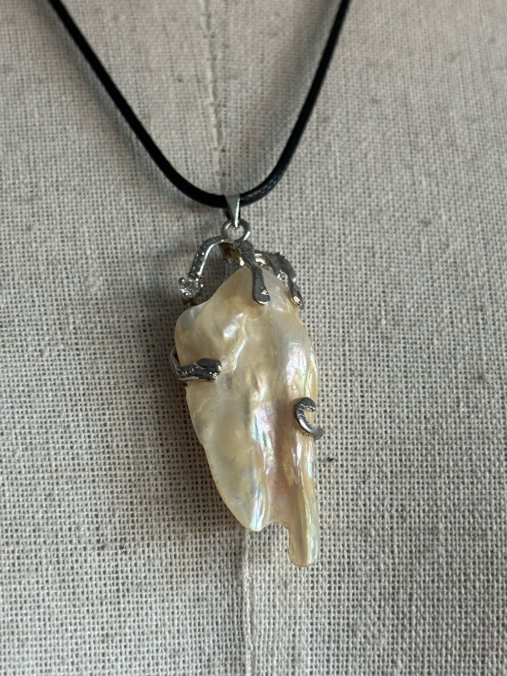 18k GF Baroque Pearl Pendant pendant in Pale Champagne - Women's Jewelry